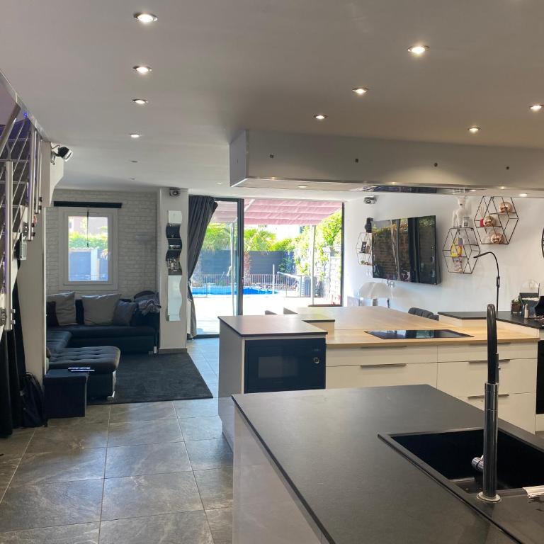 villa contemporaine avec piscine privée - Casa de 3 dormitorios - 4