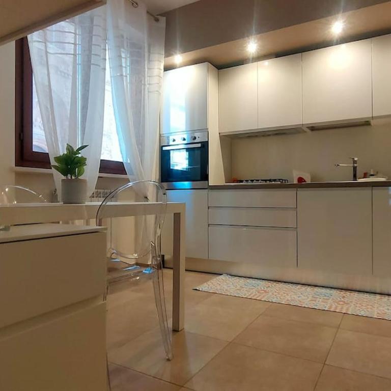 Domus Imago Pescara - Appartamento con 1 Camera da Letto e Balcone - 10