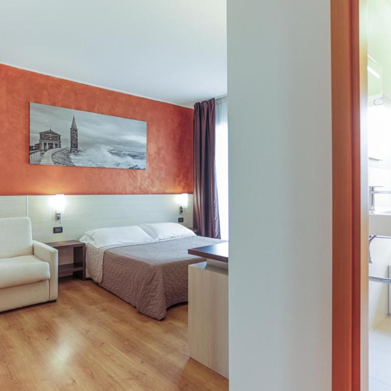 Hotel Levante - Camera Tripla con Balcone - 5