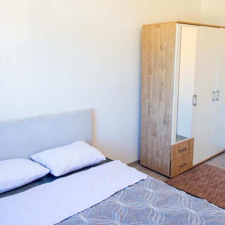 Apartment Luminos - Two-Bedroom Apartment - 26