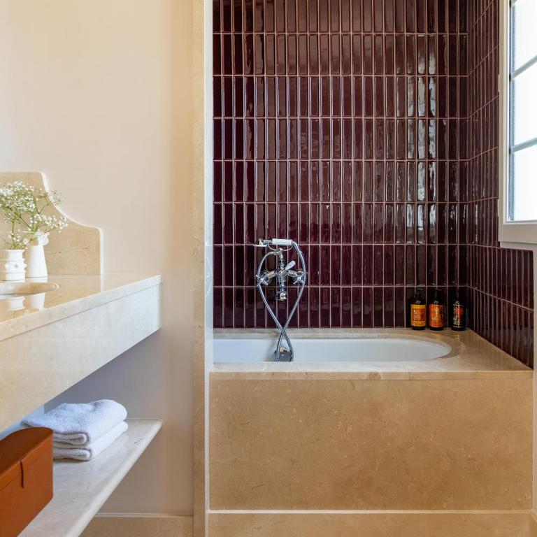 Hotel de Silhouette - Suite Junior - 1