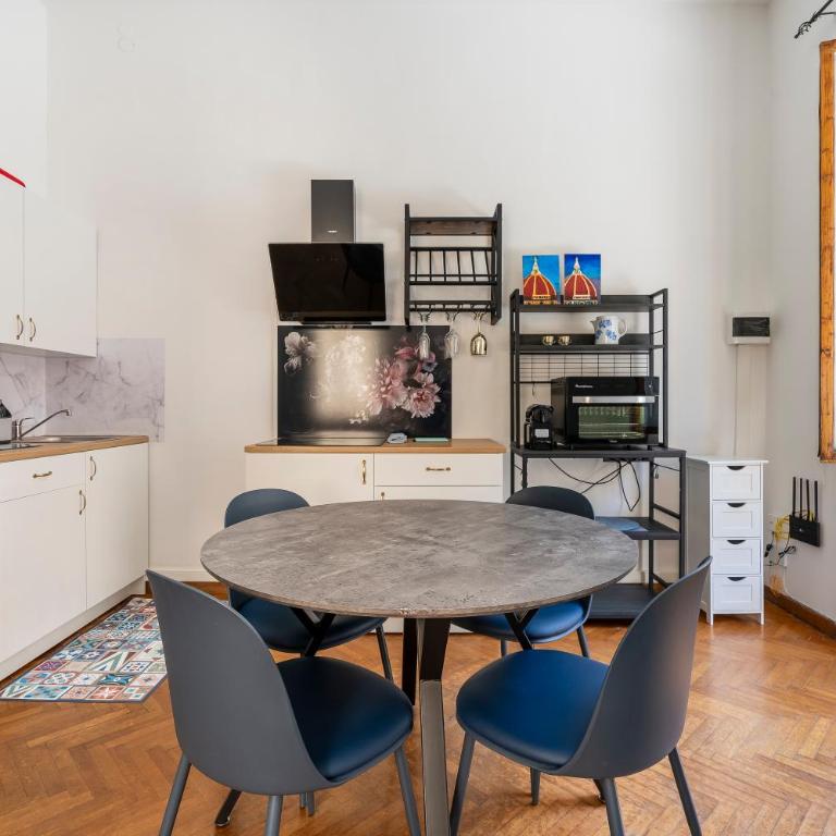 Bargellini 12 - Appartamento con 2 Camere da Letto - 11