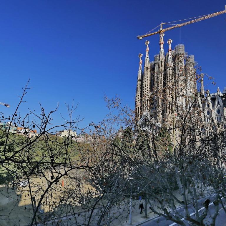 Lovely flat at Sagrada Familia - Two-Bedroom Apartment with Balcony - 18
