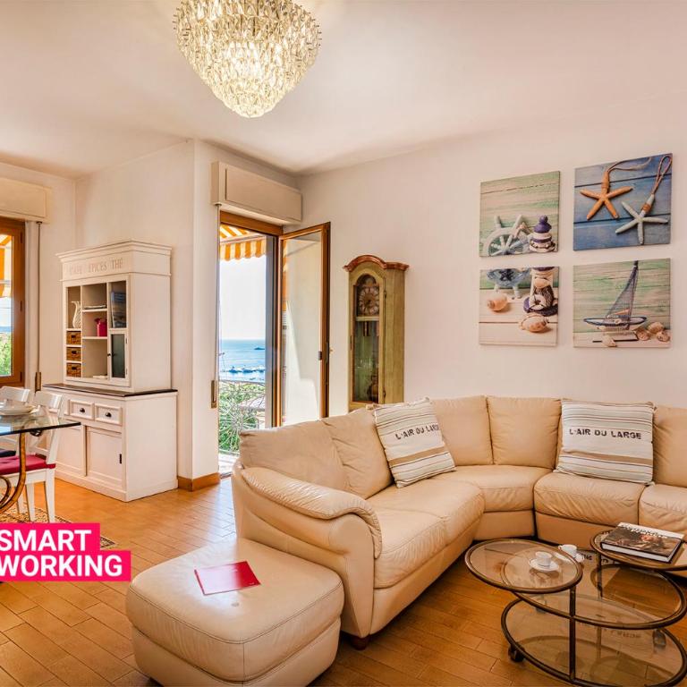 Giovo Sea View Balcony by Wonderful Italy - Appartamento - 2
