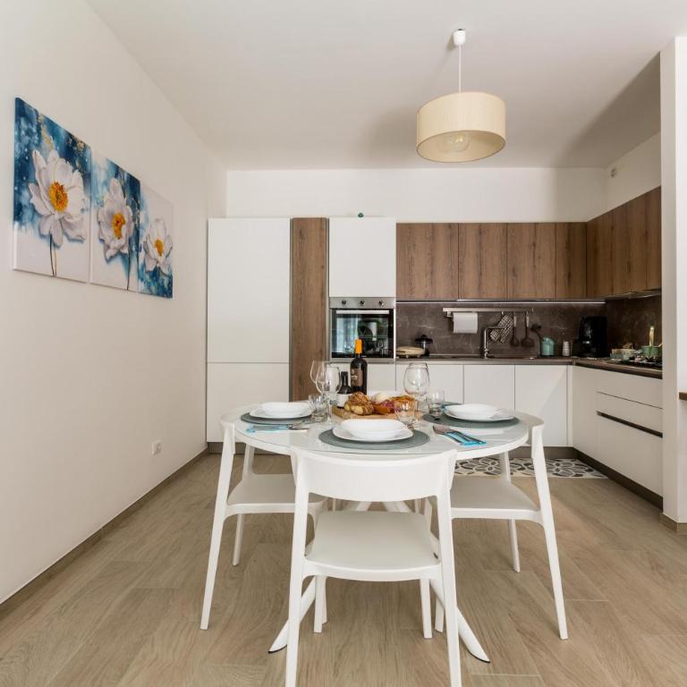 Mary House by BarbarHouse - Two-Bedroom Apartment - 6