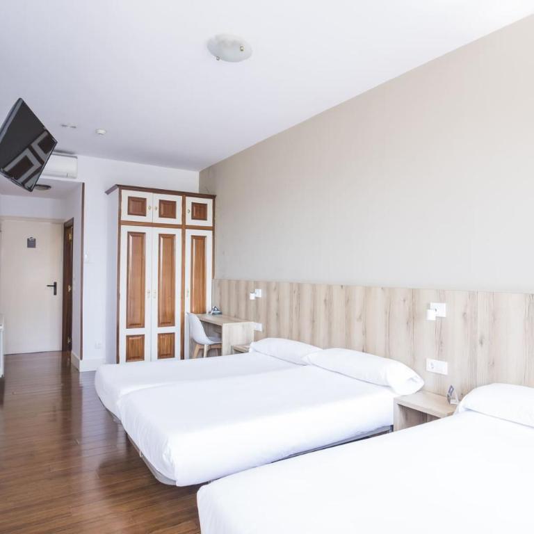 Alda Avenida - Triple Room - 4