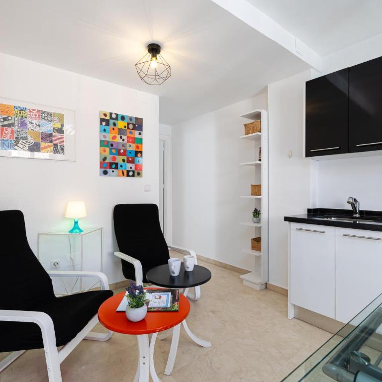Holidays2Malaga Ancha del Carmen AACC, Lift, WIFI - Apartamento de 1 dormitorio - 9