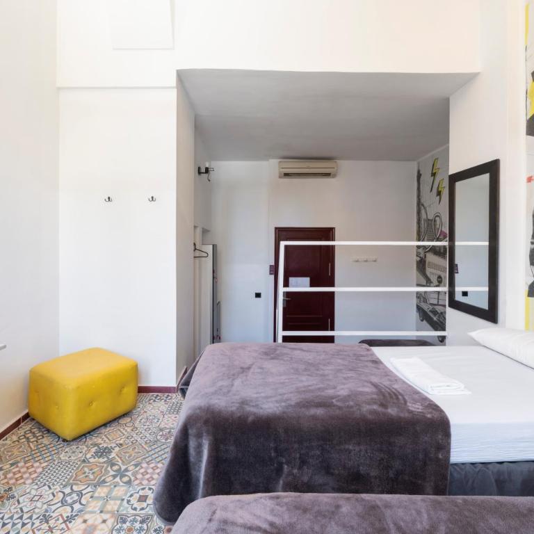 Home Youth Hostel by Feetup Hostels - Single Bed in 3-Bed Mixed Dormitory Room - 10