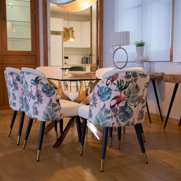 Torres de Serranos Apartments - TTdSSa VLC - Two-Bedroom Apartment with Balcony - I Love Valencia - 9