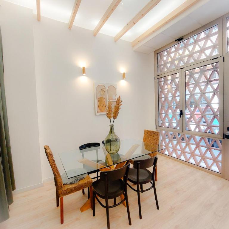 Ruzafa in love - Two-Bedroom Apartment - 17