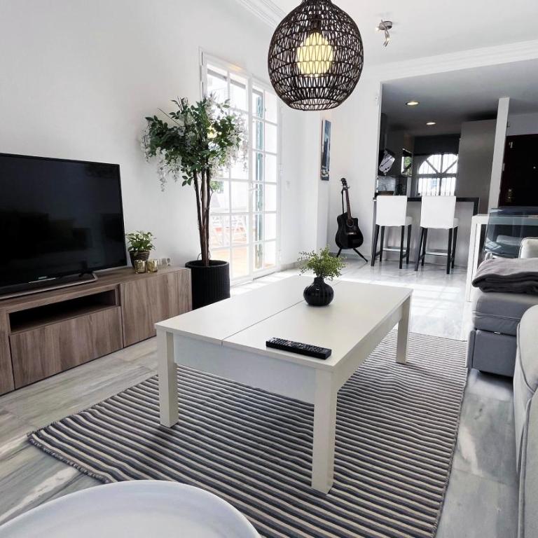 Mshome Oasis Premium en el Mar - Three-Bedroom Apartment - 8