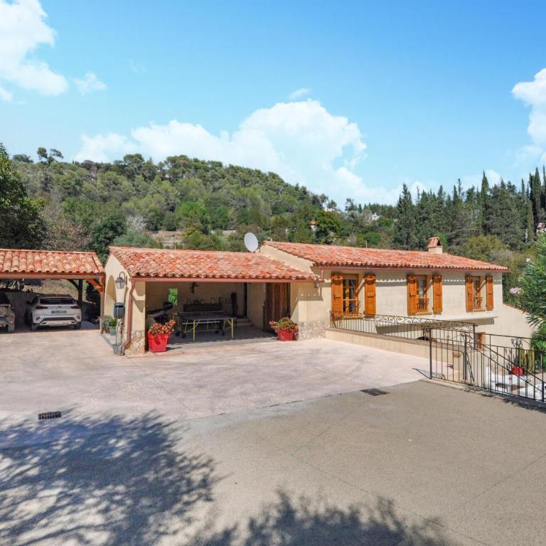 Amazing Home In La Colle-Sur-Loup - Maison de Vacances 4 Chambres - 4