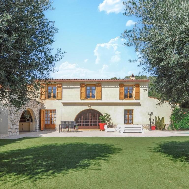 Amazing Home In La Colle-Sur-Loup - Maison de Vacances 4 Chambres - 6