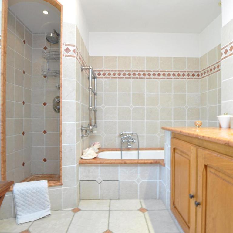 Amazing Home In La Colle-Sur-Loup - Maison de Vacances 4 Chambres - 28