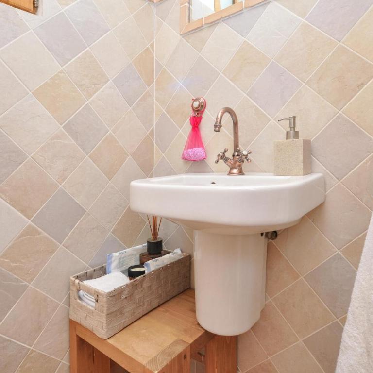 Amazing Home In La Colle-Sur-Loup - Maison de Vacances 4 Chambres - 32