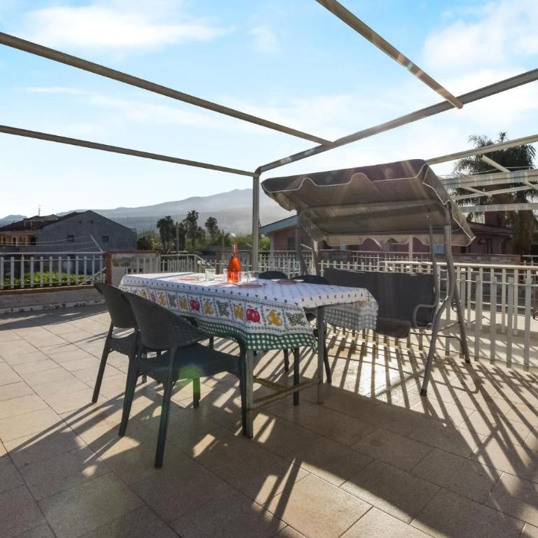 Lovely Home In Mascali With House Sea View - Casa Vacanze con 1 Camera da Letto - 10