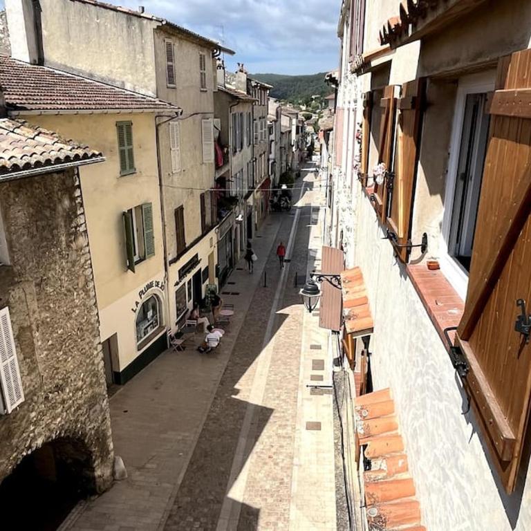 Appartement 56m2 avec balcon en coeur de village - Appartement 1 Chambre avec Balcon - 5