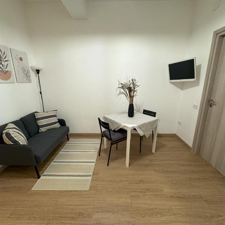 Tiziano's House - Parco Marconi - One-Bedroom Apartment - 7