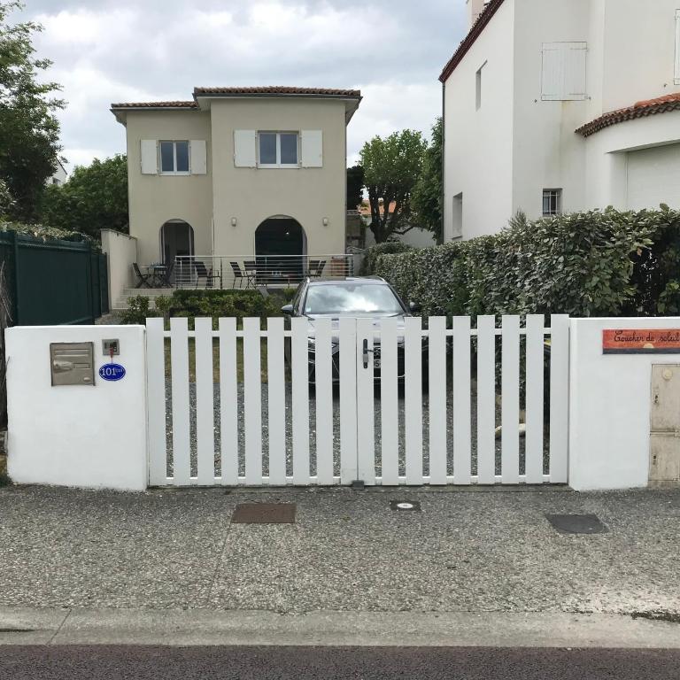 Devant la mer et la plage de ROYAN PONTAILLAC, 4chambres 2 à 8 personnes - Villa - 40