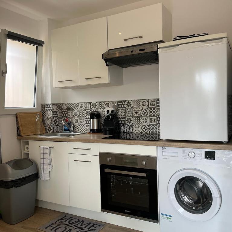 Studio Juan les Pins balcon 10min plage - Appartement 1 Chambre - 7