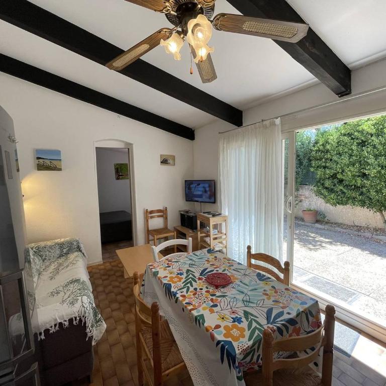 Charmant Pavillon T2 Cabine, 6 Couchages, Cour Privée, Piscine, Parking, Proche Plage - St Cyprien - FR-1-106-34 - Villa - 7