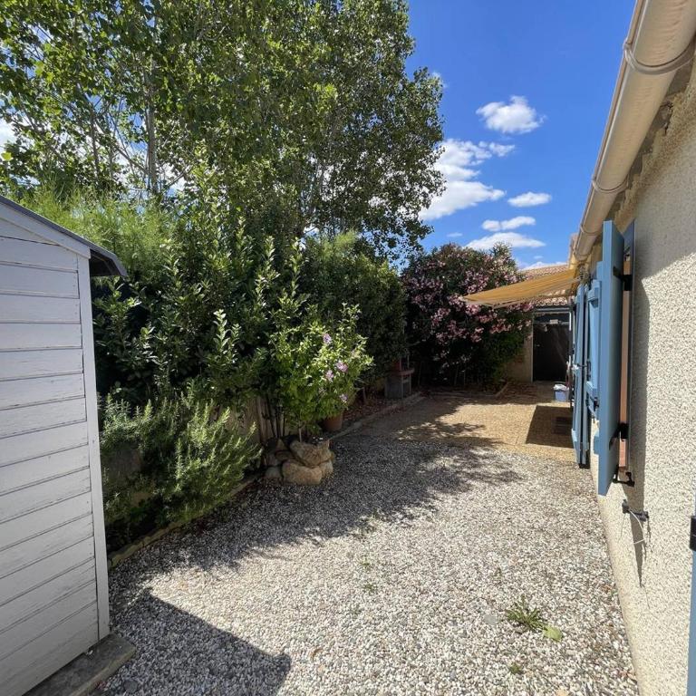 Charmant Pavillon T2 Cabine, 6 Couchages, Cour Privée, Piscine, Parking, Proche Plage - St Cyprien - FR-1-106-34 - Villa - 22