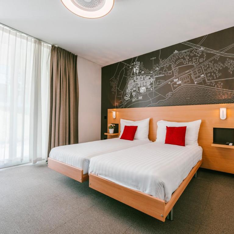 SwissTech Hotel - Chambre Double ou Lits Jumeaux - Vue sur Jardin - 4