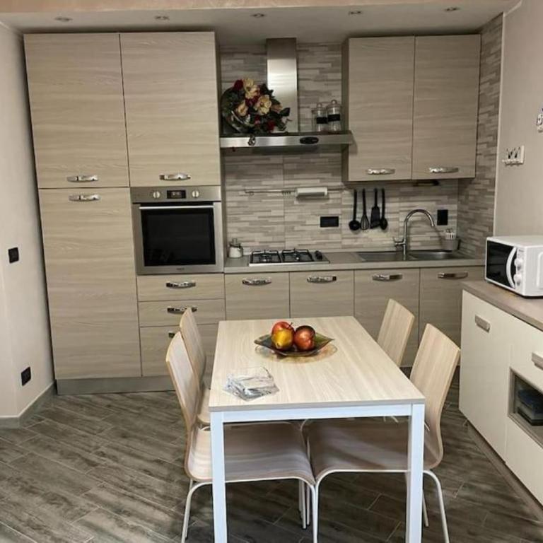 Casa Argegno - Appartamento con 1 Camera da Letto - 2