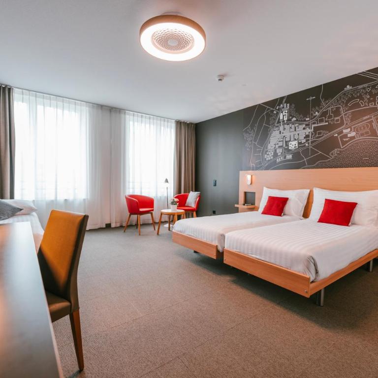 SwissTech Hotel - Chambre Triple Classique - 2