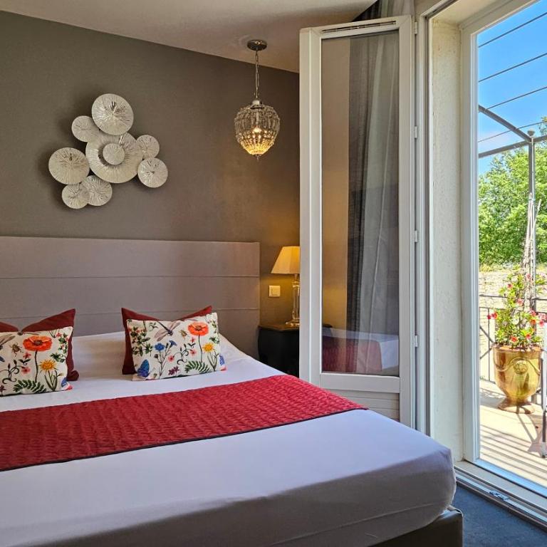 Brit Hotel Acacias - Chambre Double Club avec Terrasse (19 m²) - 1