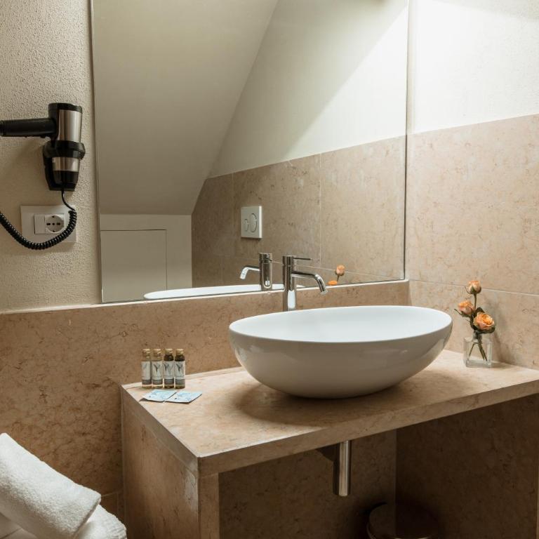 Osteria Luxury Apartments - Appartamento Deluxe con 2 Camere da Letto e Balcone - 12