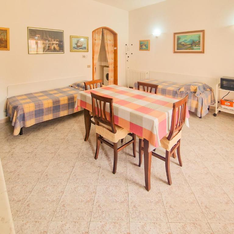 ViCo House 1 - Appartamento con 1 Camera da Letto - 1
