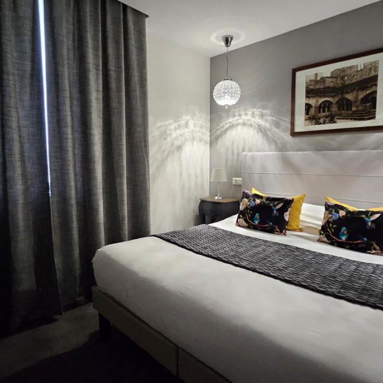 Brit Hotel Acacias - Chambre Double Club avec Salon Privé (24 m²) - 9