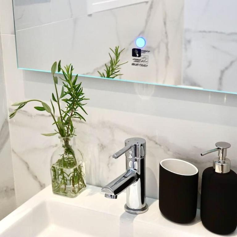 Encantador y Luminoso - Apartamento en Málaga Centro - Apartamento de 2 dormitorios - 14