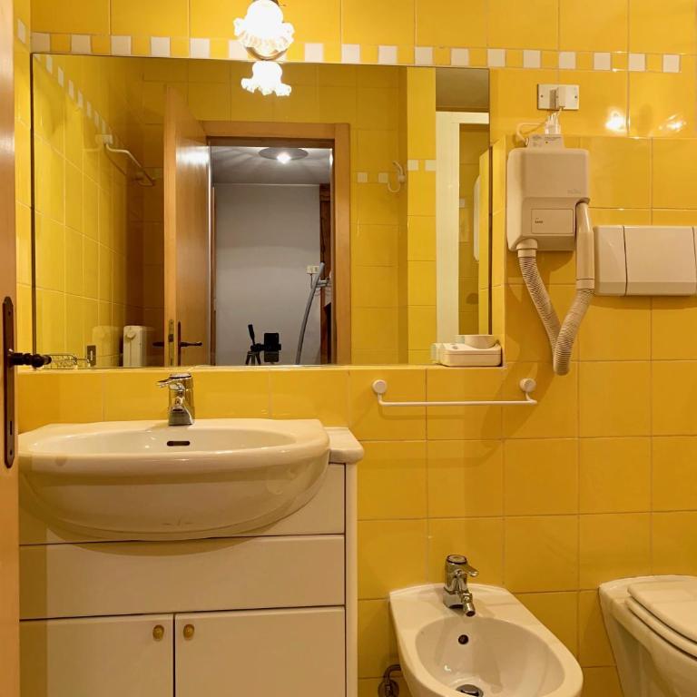 Trilocale Rainalter - Appartamento con 2 Camere da Letto - 10