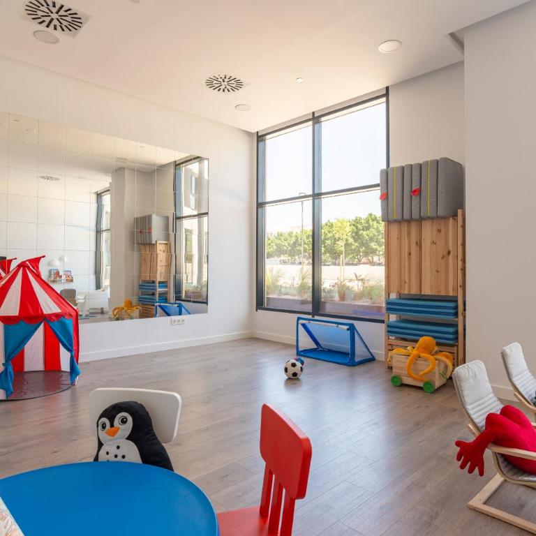 Skyline III Pool & Coworking by ELE Apartments - Apartamento Premium de 3 dormitorios con balcón - 36