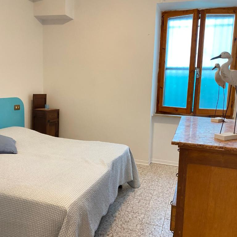 Quadrilocale doppi servizi, piano terra, giardino e posto auto wi-fi - Appartamento Standard con 2 Camere da Letto - 9
