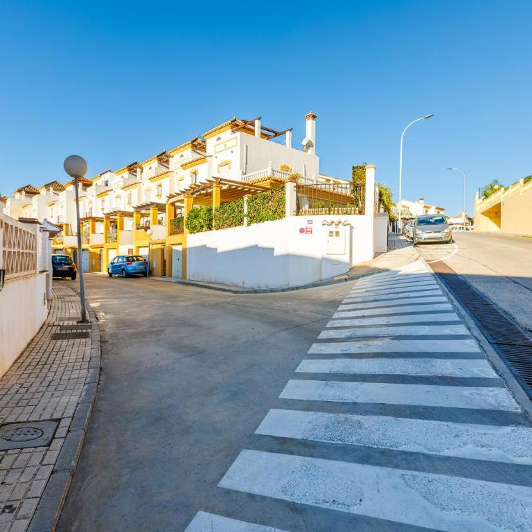 A&N Private Pool Garden Villa with BBQ Torre del Mar - Casa - 26