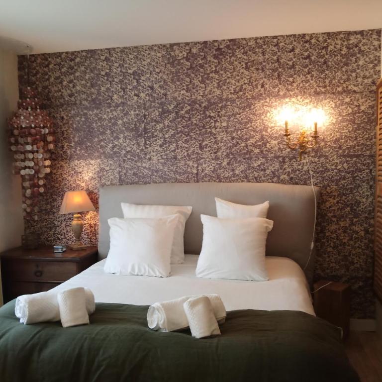 Maison de charme classée 4 étoiles centre ville vannes Garage WIFI - Villa 3 Chambres - 8