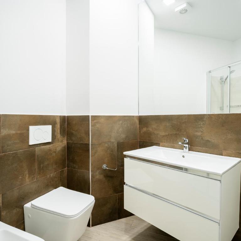 5 Minuti Stazione Luxury Firenze - Modern & Stylish Apartment - Two-Bedroom Apartment - 18