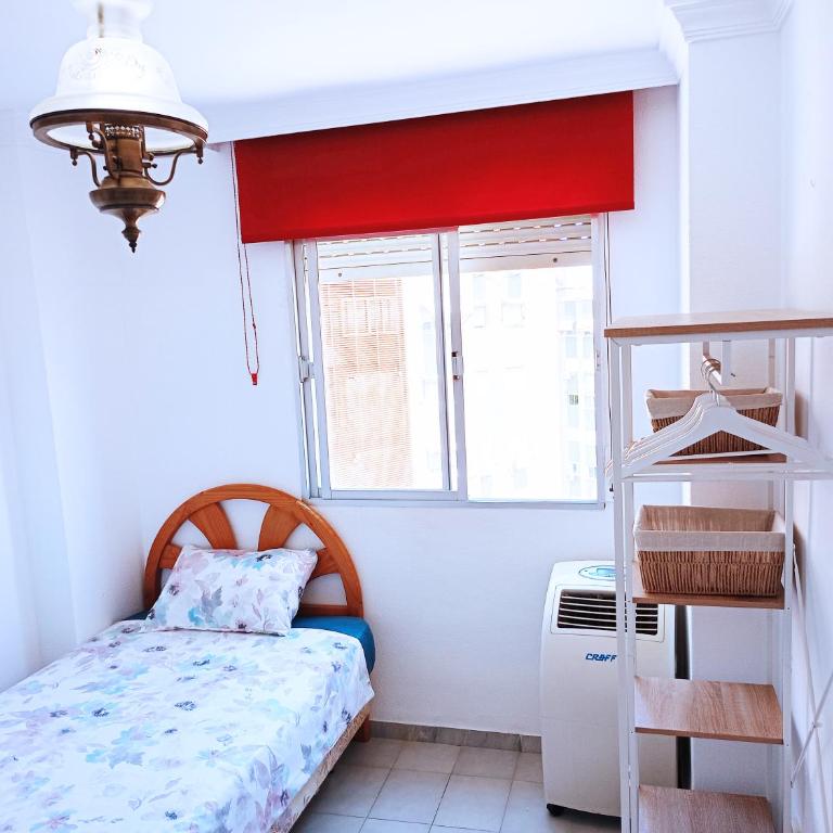 Angosta Host - Habitación Individual con baño compartido - 2