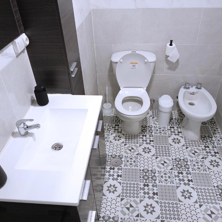 Angosta Host - Habitación Individual con baño compartido - 28