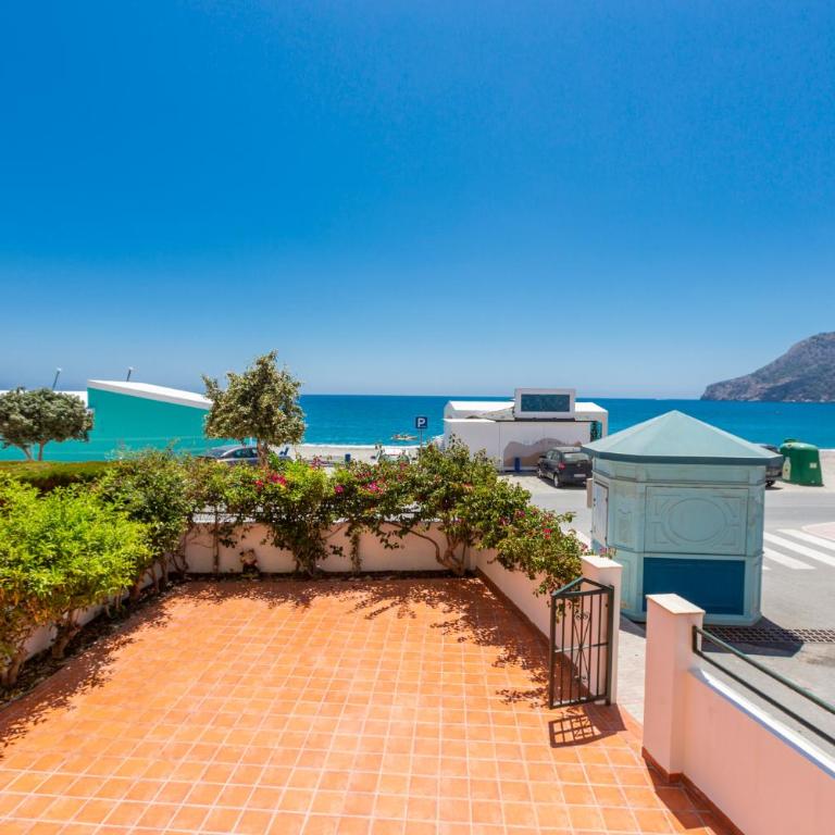 Smart Terrace Beachfront seaviews - Apartment with Sea View - 7