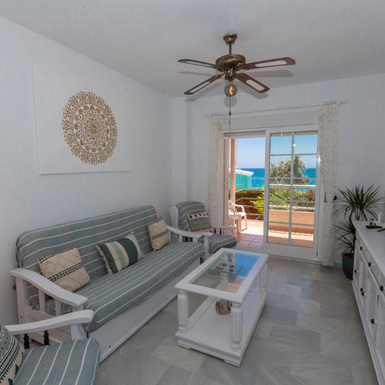 Smart Terrace Beachfront seaviews - Apartment with Sea View - 5