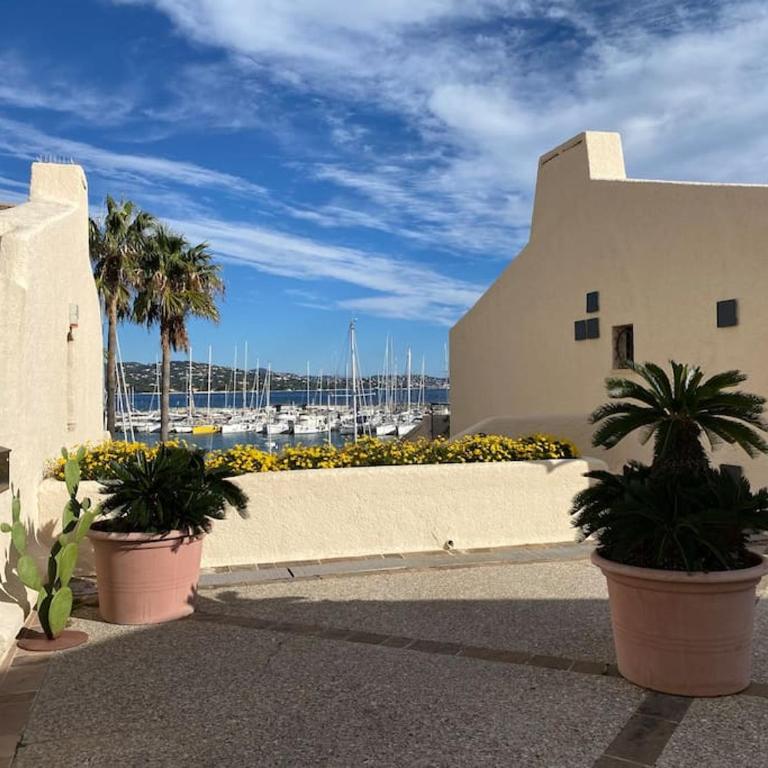 Au cœur d un port by Port Azur Rental - Three-Bedroom Apartment - 26