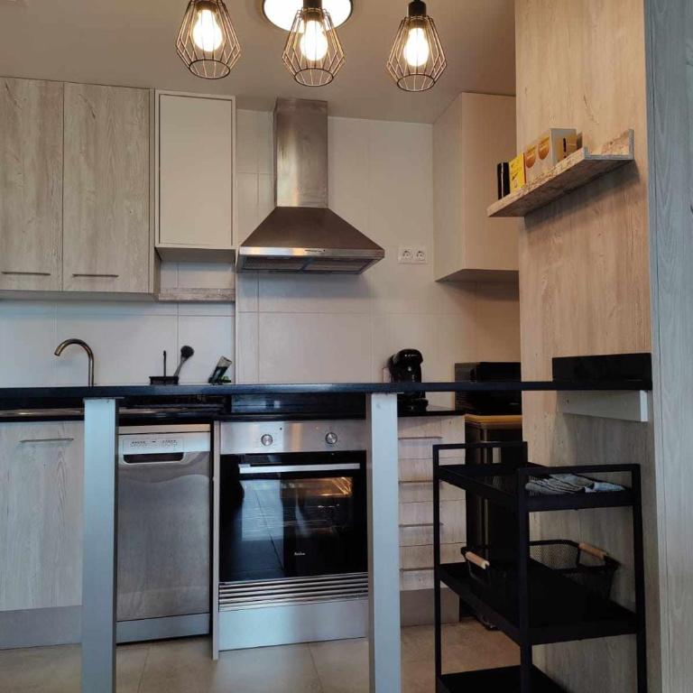 Cozy Zen by Edeal HOMES - One-Bedroom Apartment - 14