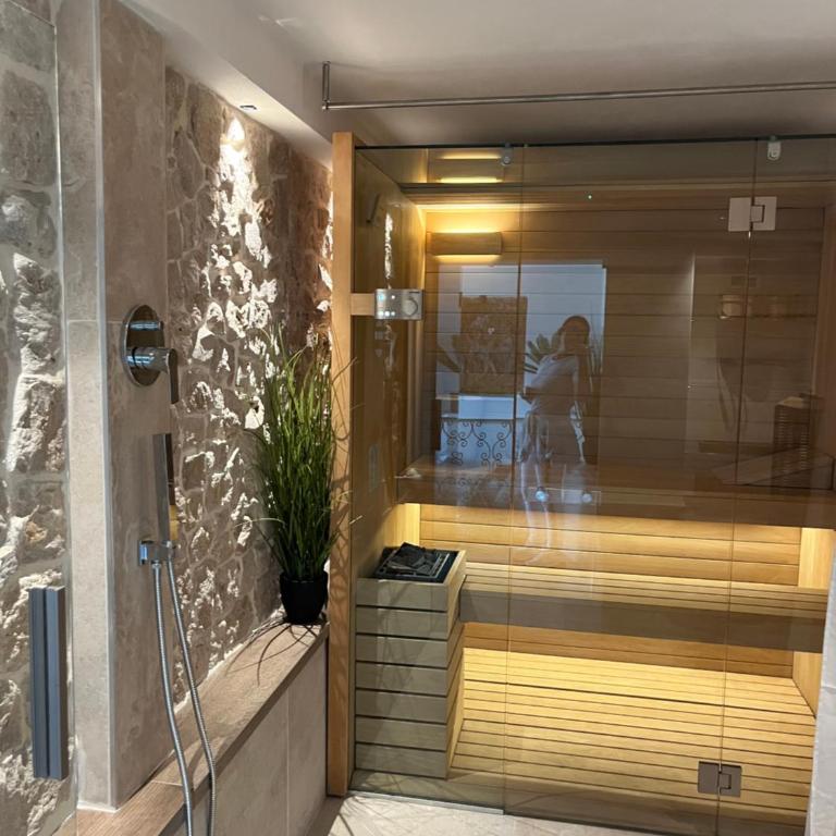 IL MARE BLU - Two-Bedroom Apartment with Jacuzzi and Sauna - 6