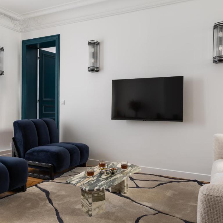 Champs Élysées Montaigne Luxury 2 bedroom - Two-Bedroom Apartment - 8