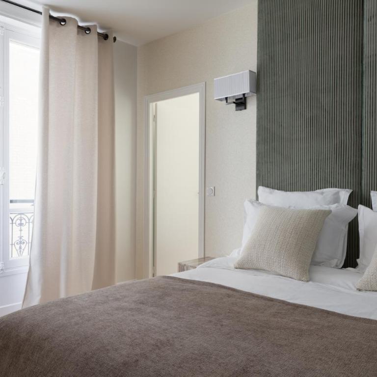 Champs Élysées Montaigne Luxury 2 bedroom - Two-Bedroom Apartment - 12