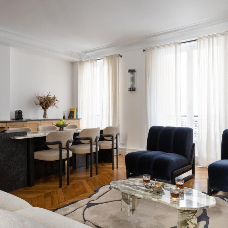 Champs Élysées Montaigne Luxury 2 bedroom - Two-Bedroom Apartment - 1